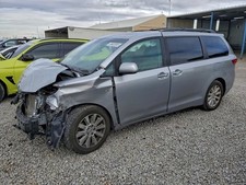 (LOCAL PICKUP ONLY) Roof Glass Single Panel Front Fits 11-20 SIENNA 1400802 picture