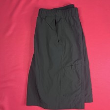 Magellan Outdoors Fish Gear Men's Black Water Resistant Cargo Shorts 9