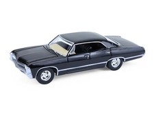 1967 Chevrolet Impala Sport Sedan Diecast 1:64 Scale Model - Greenlight 30333 picture