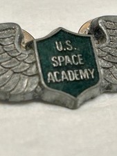 vtg u.s space academy pin  picture