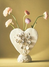 NEW ANTHROPOLOGIE FRANCESCA KAYE HEART LOVE VASE DECOR OBJECT FLOWER BOW ATELIER picture