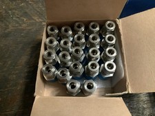 22 Swagelok SS-600-1-8 Male Connector, 3/8 Tube x 1/2 Male Pipe picture