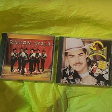 Ramon Ayala - El Numero 100 / Ezequiel Peña - Yo Vendo Unos Ojos Verdes - 2 Cds picture