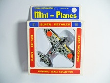 Tomy Bachmann Mini-Planes #51 HAYABUSA Nakajima Ki-43-2 Oscar 1/130 old stock picture