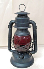 VINTAGE DIETZ GREEN LITTLE WIZARD WITH RED LITTLE WIZARD LOC-NOB GLOBE picture