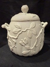 Wedgewood Drabware Creamware Covered Sugar Butterflies Rose Squirrels 1930 picture