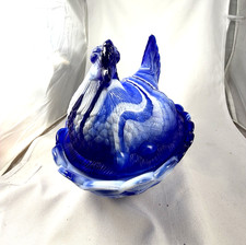 LG Wright VTG Cobalt Blue & White Slag Glass Hen On Nest 7” Split Tail 6