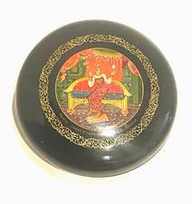 Vintage Russian Mstera Lacquer Box tale of the dead Princess ￼￼ picture