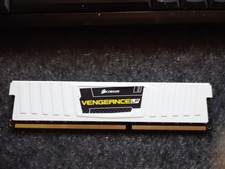 Corsair Vengeance LP White 16GB Kit (2x8GB) DDR3L 1600MHz RAM CML8GX3M2A1600C9W picture