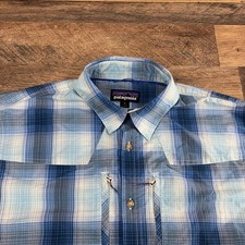 Patagonia Sun Stretch Shirt Mens Medium Blue Plaid Fishing Vented Short Sleeve picture