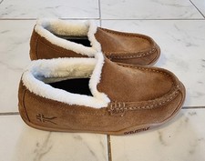 KURU Loft Moccasin Slippers Size 6.5 WMNS picture