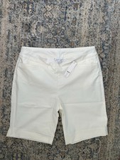 NWT Chico's So Slimming Short Alabaster Size 2 White Bermuda Shorts picture