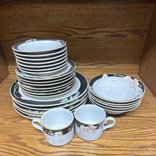 26 piece set Studio Nova Exquisite Windmer Floral Ceramic Japan Plate & Cup picture