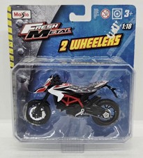 Brand NEW Maisto Fresh Metal 2 Wheelers 1:18 Scale Diecast Motorcycle Ducati 🏍 picture