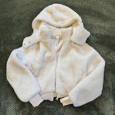 ALO Foxy Sherpa Jacket Black Relaxed Fit Plush Warm picture