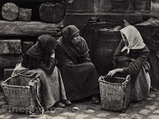 1919/72 Vintage ANDRE KERTESZ Peasant Women BASKETS Food Hungary Photo Art 11x14 picture