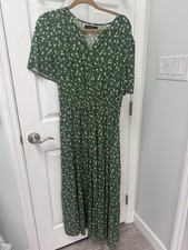 ZESICA Women's Green Floral Smocked V-Neck Flutter Sleeve Maxi Dress M picture