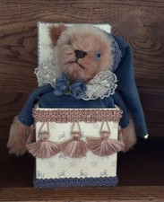 Vtg Cherubini @ The Borgato Musical Teddy Bear 7”x3.5” Plays Send In The Clowns picture