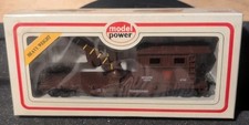 Model Power HO Trains 40' Work Caboose with Tool Boxes Pennsylvania 8192 Boxed picture
