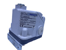 Barksdale Type D1T-M3SS-EXI P/N 0401-216 PRESSURE SWITCH 0.012 to 0.20 bar picture