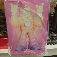 Superplastic 9