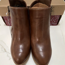 Women's Yellowstone Yardley Boot Wide US 6W EU 37 Dark Tan / Brown picture
