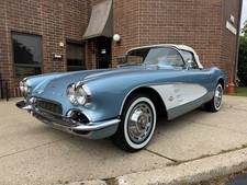 1961 Chevrolet Corvette  picture