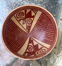 PRE-COLUMBIAN TUZA CARCHI CULTURE FOOTED BOWL WITH FIGURAL ANCIENT POTTERY picture