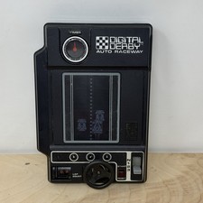 Vintage TOMY Digital Derby Auto Raceway - See Video picture