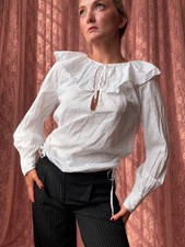 1970s white cotton French peasant blouse picture