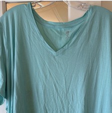 NWOT Ideology Workout Top picture