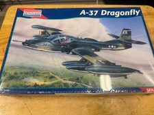 Monogram A-37 Dragonfly #5486 1/48 Vintage Model Kit picture
