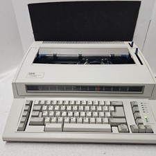 IBM Personal Wheelwriter 2 by Lexmark Electronic Typewriter 6781-023 picture