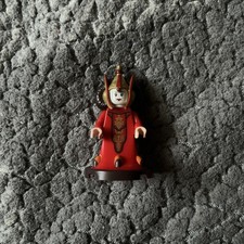 Rare LEGO Star Wars Queen Amidala minifigure (9499) authentic picture