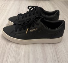Adidas Sleek. WOMEN’S 8.5. Lowtop Black Leather.  picture