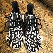 adidas Ultraboost Boost Men’s Low Top Lace-Up Sneaker Black/White Zebra picture