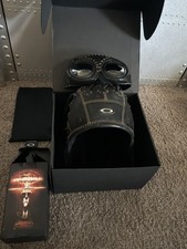 Rare-Oakley Medusa Helmet W/Goggles-LARGE-Good Condition(Authentic,NOT COPY) picture