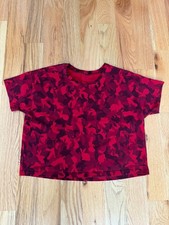 Lululemon Cates Tee Womens 8 Red Camo Bunny Lunar New Year Short Sleeve picture