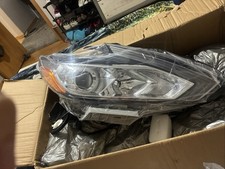 16-18 NISSAN ALTIMA Right Passenger Side Headlight - HALOGEN 260109HS4A picture
