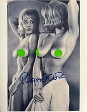 MARGARET NOLAN  SIGNED PHOTO KNOWN FOR THE 1964 JAMES BOND FILM GOLDFINGER picture