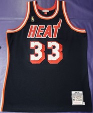 Authentic Alonzo Mourning #33 Mitchell & Ness 1996-1997 Miami Heat Jersey 48 picture
