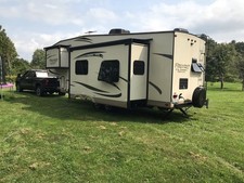 2017 Forest River Flagstaff Ultra Lite RV Fifth Wheel picture