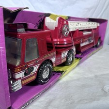 Nylint Aerial Hook And Ladder Firetruck 540 Steel Toy Truck Fire Engine Red VTG picture