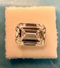 3.00 Ct Lab-Grown Emerald Cut IGI Certified CVD Diamond E Color VS2 Clarity picture