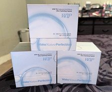 WakeNaturePerfection WNP 3% Hyaluronic Acid Ultra-Hydrating Serum Capsules 1.2oz picture