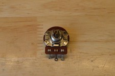 Vintage 1976 CTS 250k  NOS  Potentiometer 1377610  1/4 split shaft picture
