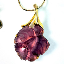 Vintage Signed Park Lane Satin Glass Pressed Molded Glass Purple Flower Necklace picture