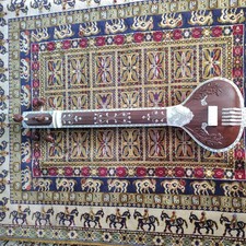 Professional Indian 5 String Flat tanpura Musical Instruments Tun Wood Tanpura picture