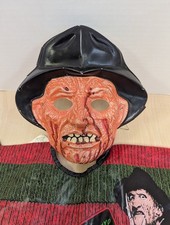 Vtg 1987 Freddy Krueger Collegeville Mask Smock Box Horror 80s Halloween Costume picture