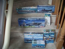 US Navy WWII 1-700 Scale Aircraft Carriers, Ships, Aircraft & Crews picture